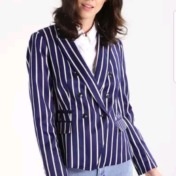 Banana Republic Jackets & Blazers - Banana Republic Double Breasted Fit Stripe Blazer